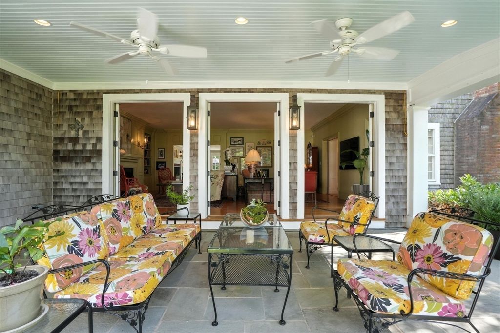 Exterior, Recessed Lighting