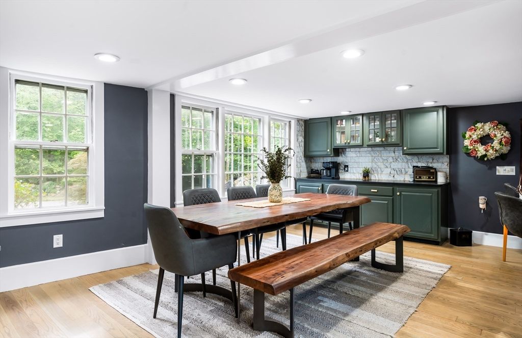 Dining room, Interior, Recessed Lighting, Wood Texture Flooring