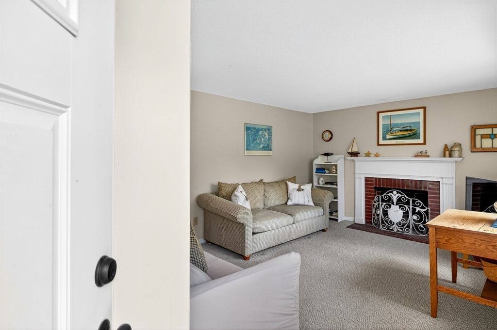 Fireplace, Interior, Living room