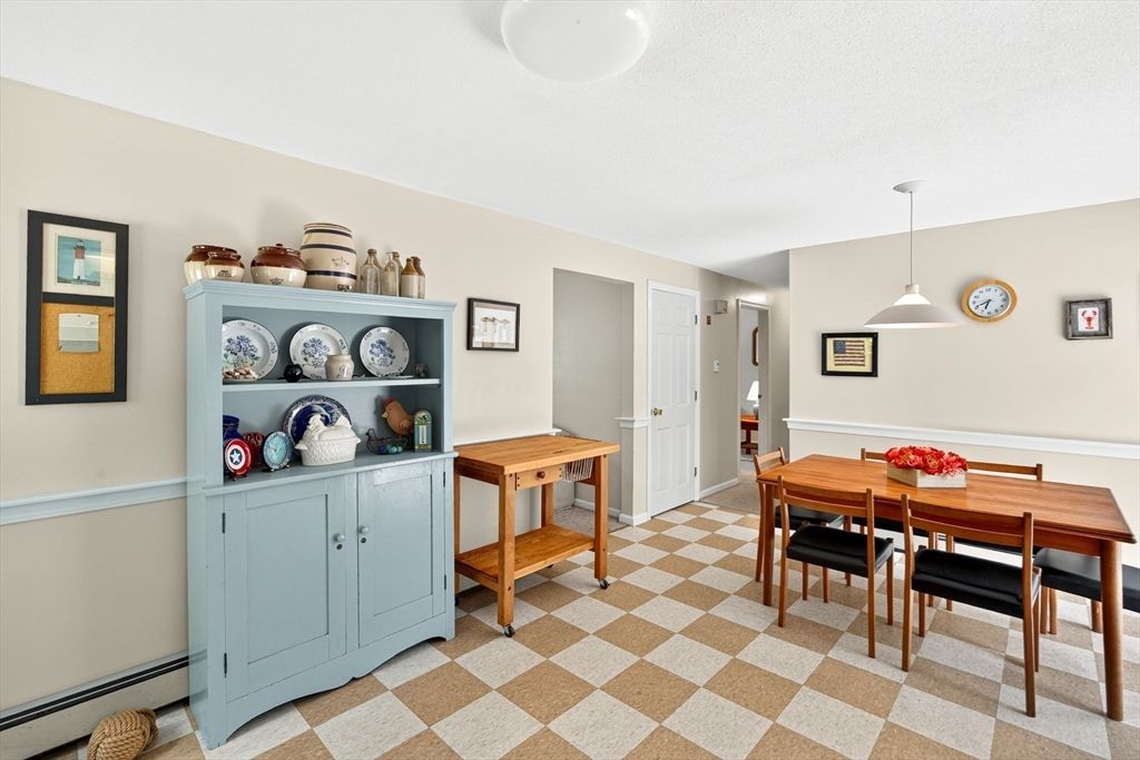 Dining room, Interior, Pendant Lights