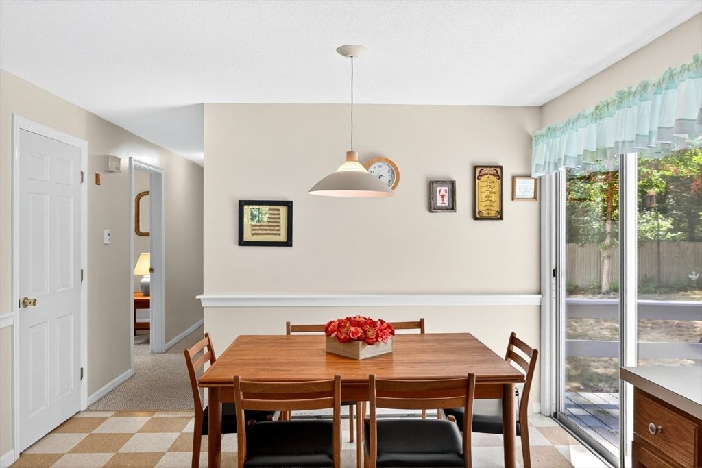 Dining room, Interior, Pendant Lights