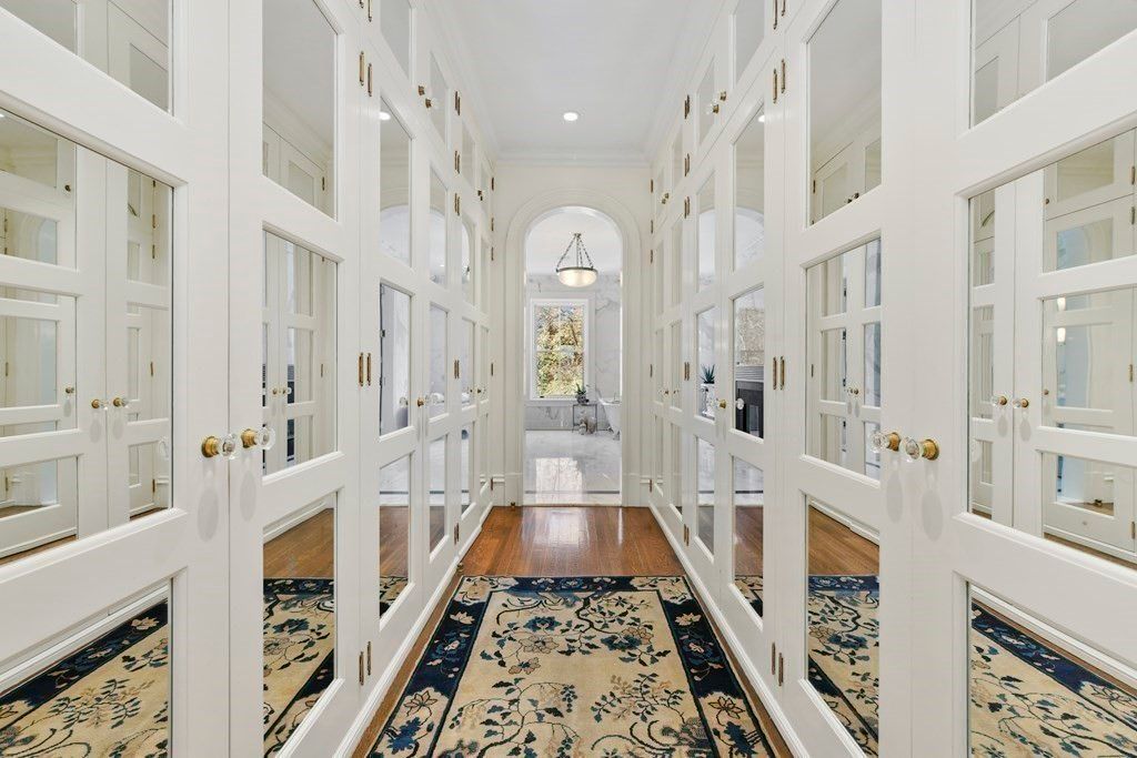 Interior, Pendant Lights, Recessed Lighting, Wood Texture Flooring