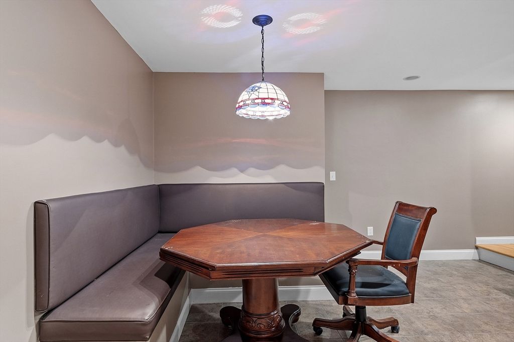 Dining room, Interior, Pendant Lights