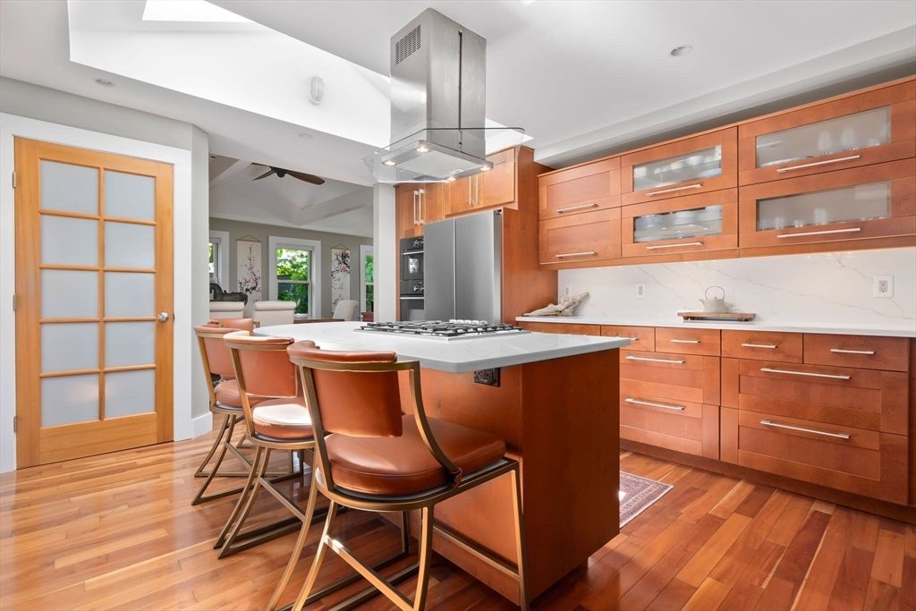 Interior, Kitchen, Marble Walls, Recessed Lighting, Wood Texture Flooring