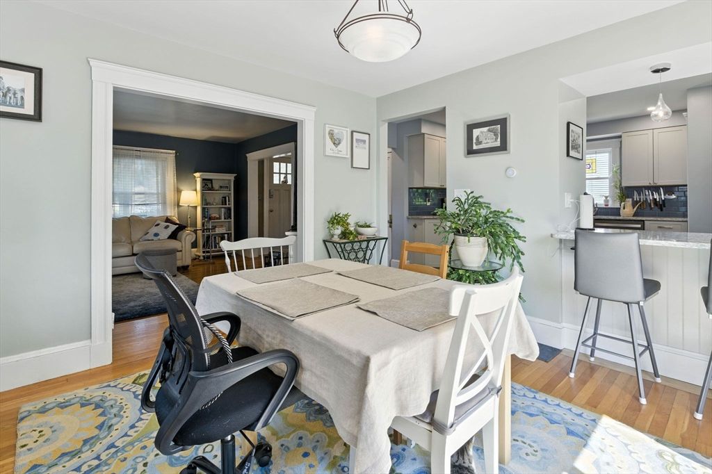 Dining room, Interior, Kitchen, Pendant Lights, Wood Texture Flooring