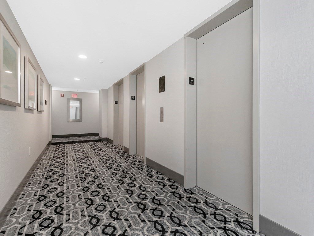 Elevator, Interior, Recessed Lighting