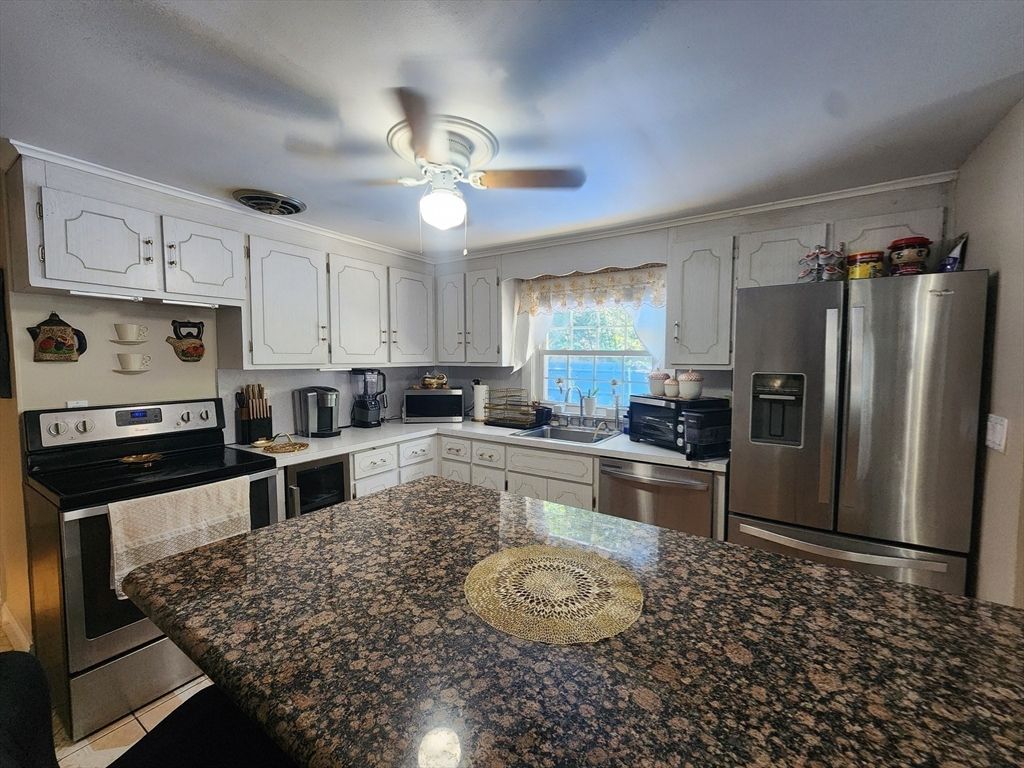 Interior, Kitchen, Stainless Steel Appliances