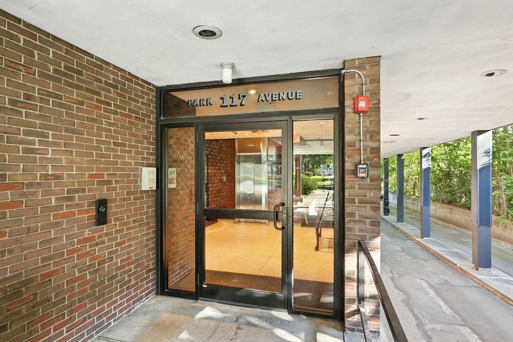 Exterior, Recessed Lighting