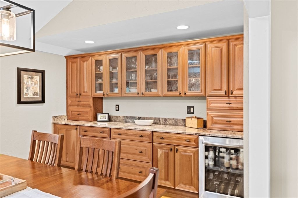 Dining room, Interior, Kitchen, Recessed Lighting, Wood Texture Flooring