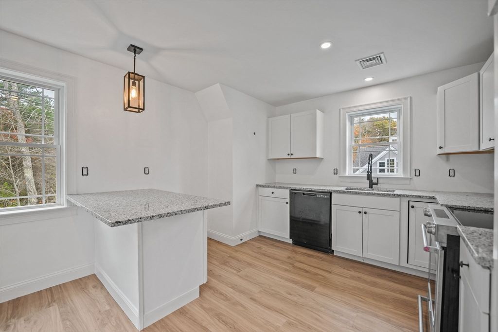 Interior, Kitchen, Pendant Lights, Recessed Lighting, Wood Texture Flooring