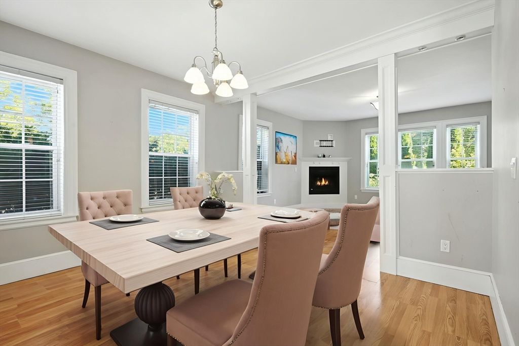 Dining room, Fireplace, Interior, Pendant Lights, Wood Texture Flooring