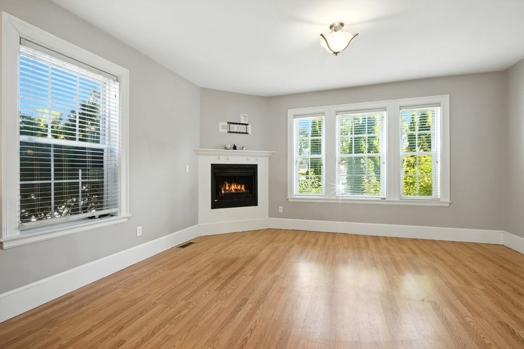 Empty room, Fireplace, Interior, Wood Texture Flooring