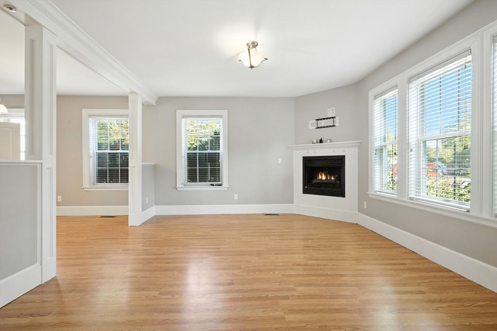 Empty room, Fireplace, Interior, Wood Texture Flooring
