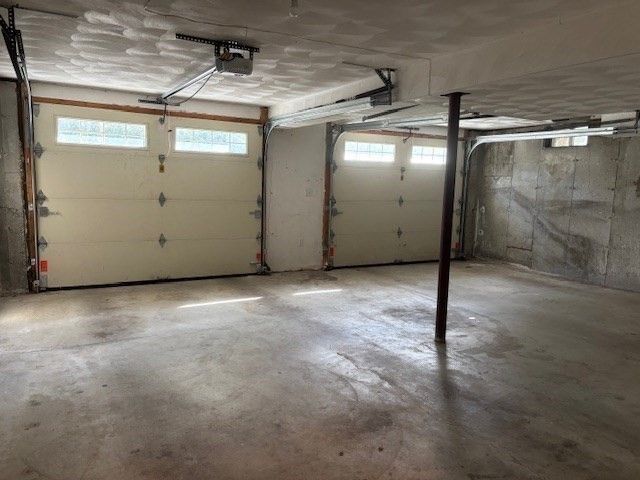 Garage, Interior