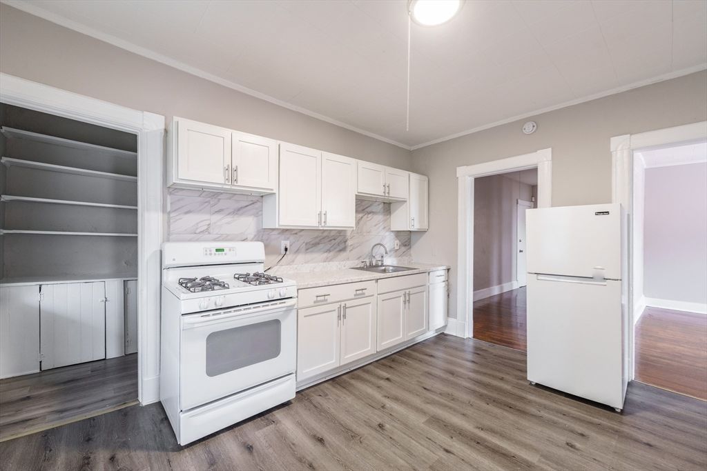 Interior, Kitchen, Marble Walls, Wood Texture Flooring