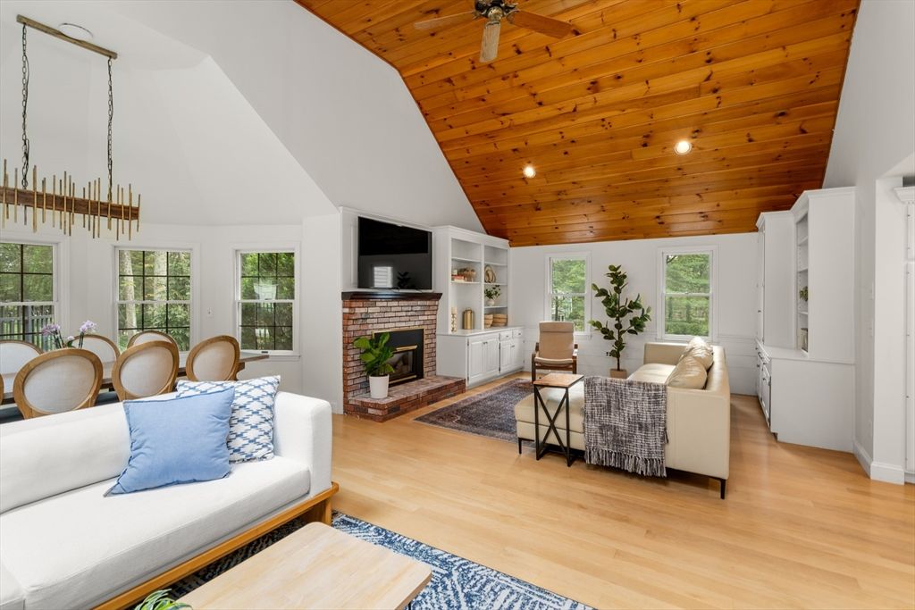Dining room, Fireplace, Interior, Living room, Pendant Lights, Recessed Lighting, Wooden Ceilings, Wood Texture Flooring