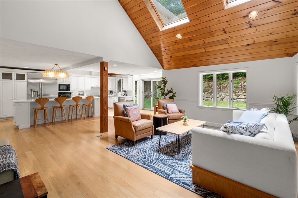 Chandelier, Interior, Kitchen, Living room, Recessed Lighting, Wooden Ceilings, Wood Texture Flooring