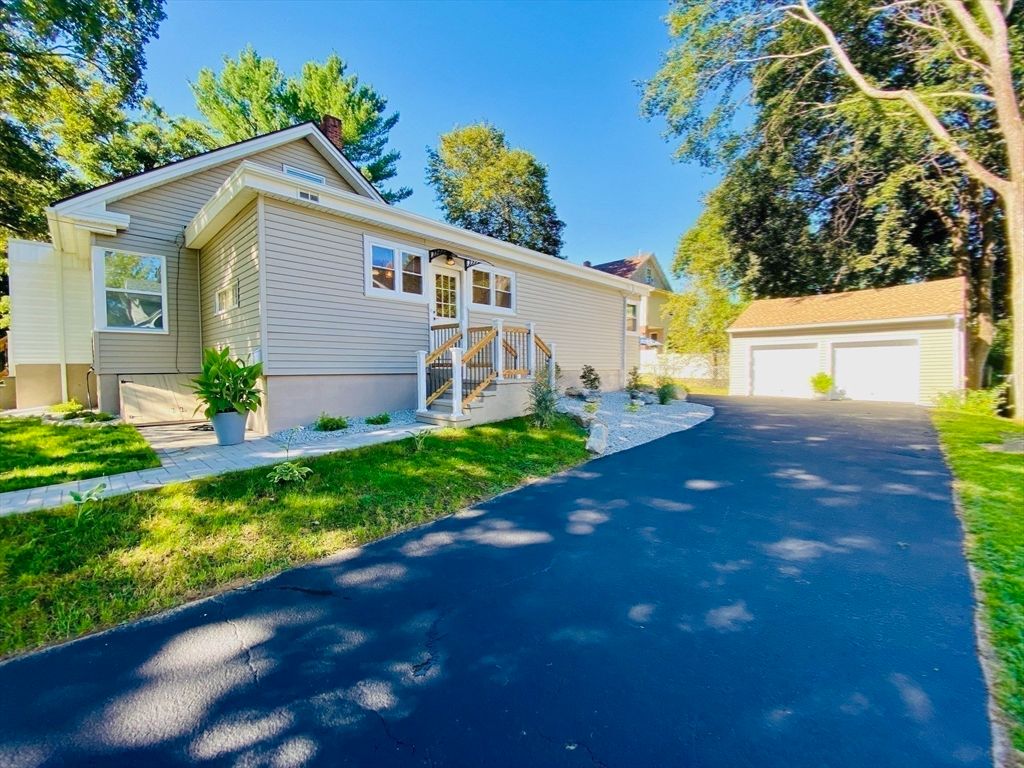 Backyard, Detached Garage, Exterior