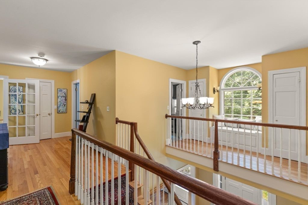 Chandelier, Interior, Wood Texture Flooring
