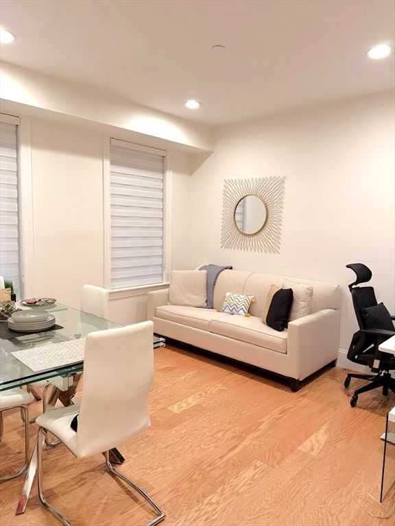 Dining room, Interior, Living room, Recessed Lighting, Wood Texture Flooring