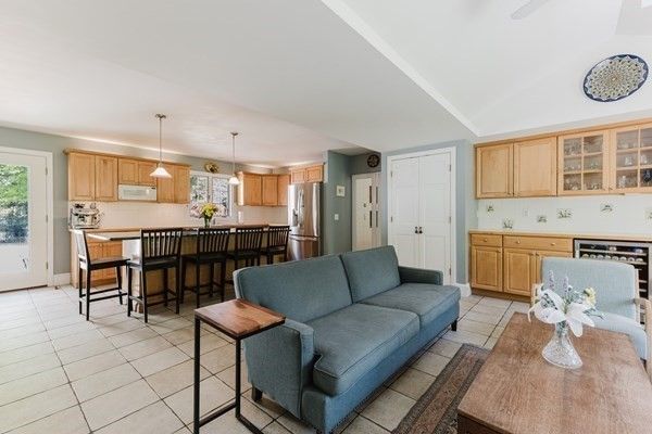 Interior, Kitchen, Living room, Pendant Lights, Stainless Steel Appliances
