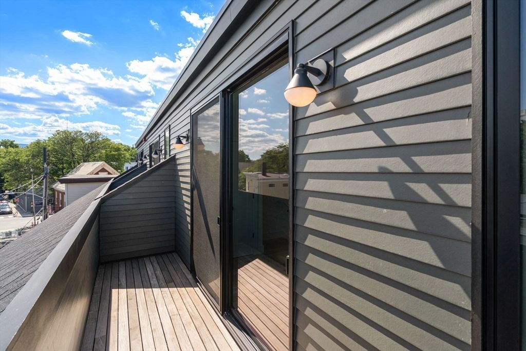 Exterior, Wood Texture Flooring