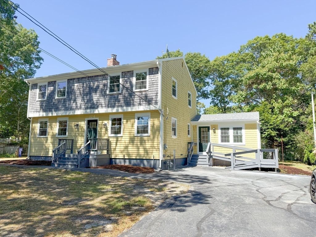 Exterior, Facade, Cape Cod