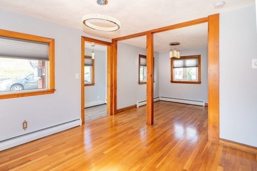 Empty room, Interior, Pendant Lights, Wood Texture Flooring