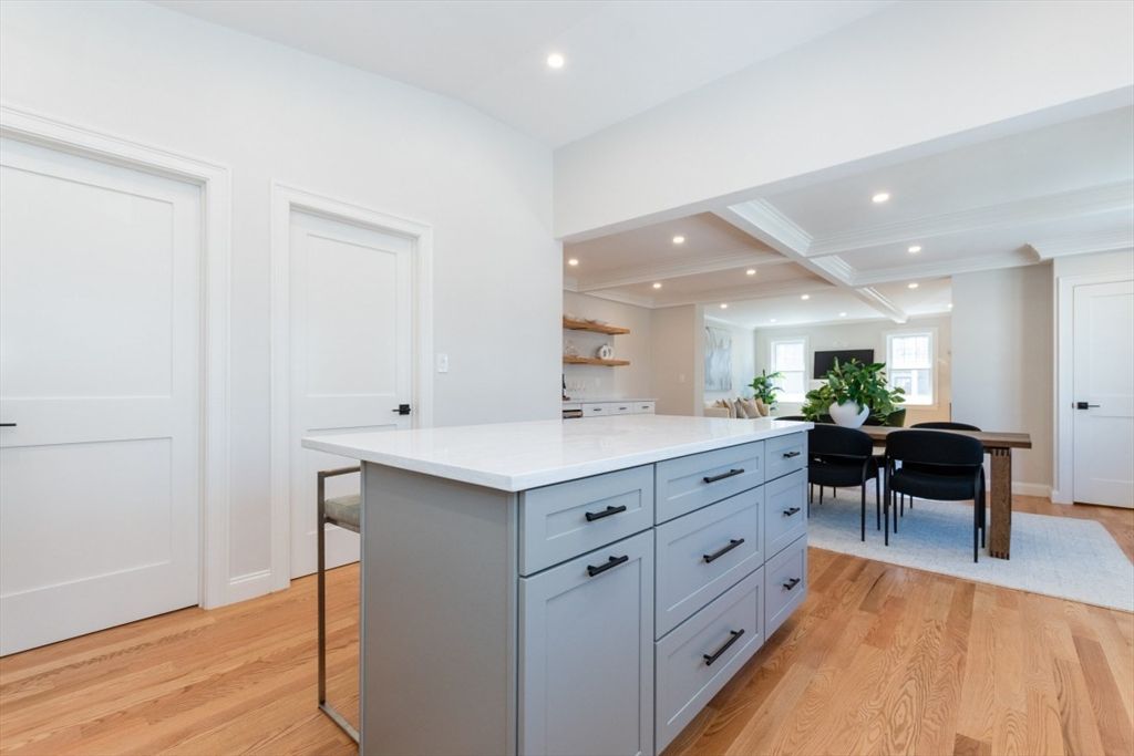 Dining room, Interior, Kitchen, Recessed Lighting, Wood Texture Flooring