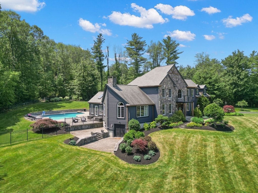 Backyard, Exterior, Pool