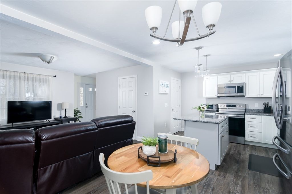 Dining room, Interior, Kitchen, Living room, Pendant Lights, Recessed Lighting, Stainless Steel Appliances, Wood Texture Flooring
