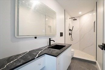 Bathroom, Interior, Marble Walls, Recessed Lighting