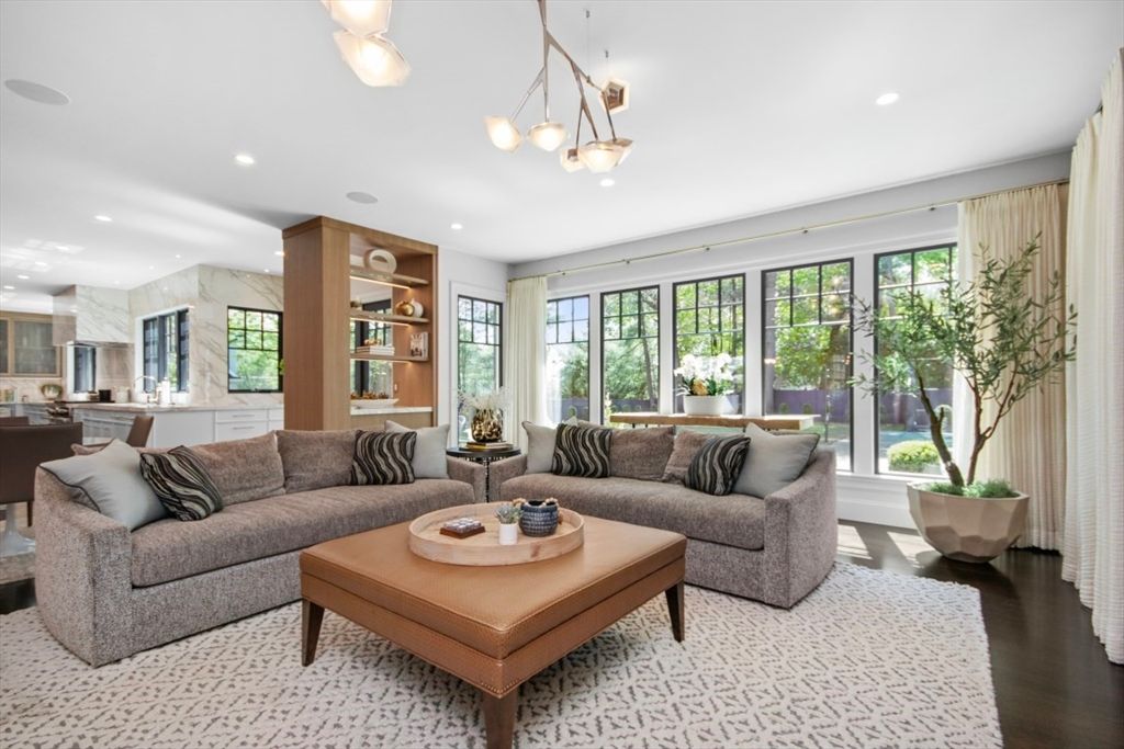 Interior, Living room, Marble Walls, Pendant Lights, Recessed Lighting, Wood Texture Flooring