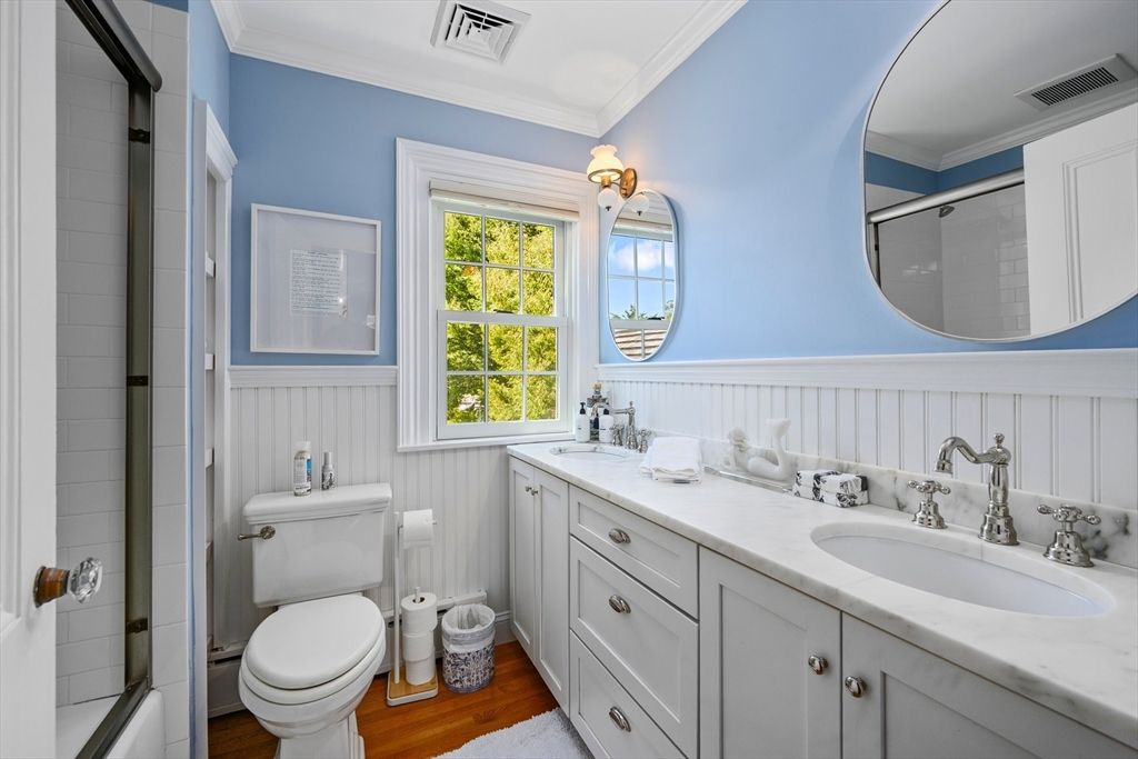 Bathroom, Dual Sink Vanities, Interior, Wood Texture Flooring