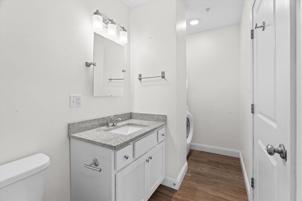 Bathroom, Interior, Recessed Lighting, Wood Texture Flooring