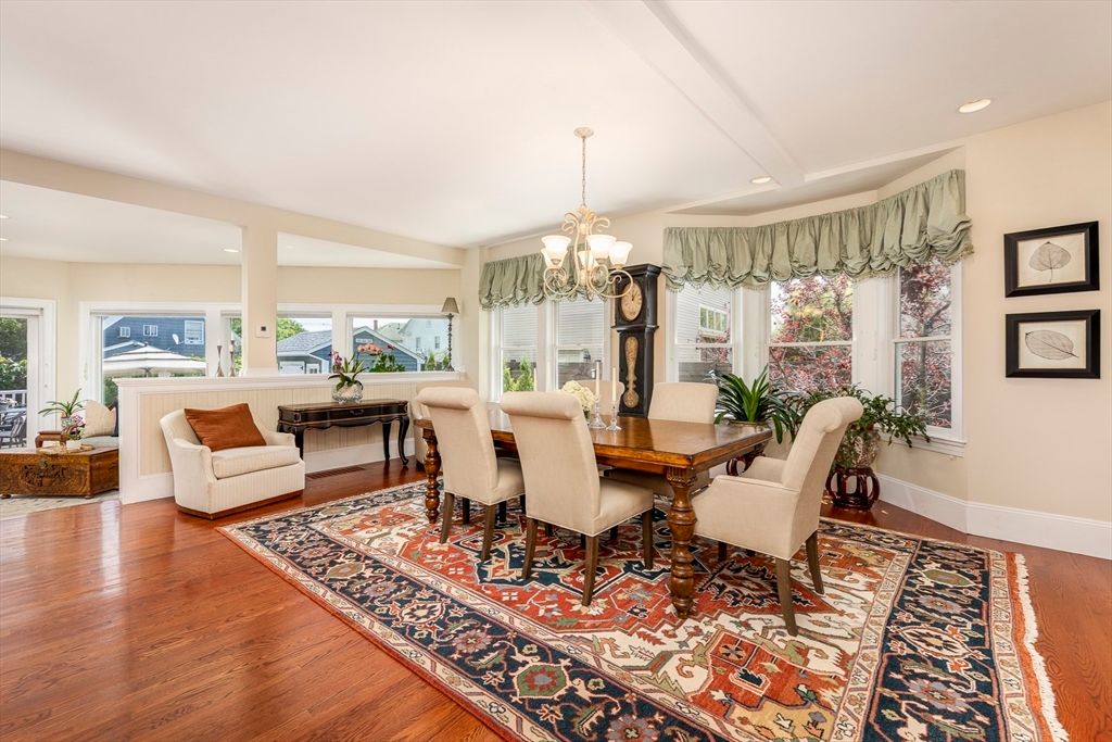 Chandelier, Dining room, Interior, Living room, Recessed Lighting, Wood Texture Flooring