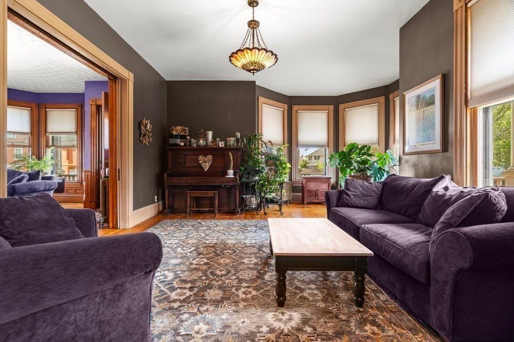 Interior, Living room, Pendant Lights, Piano, Wood Texture Flooring