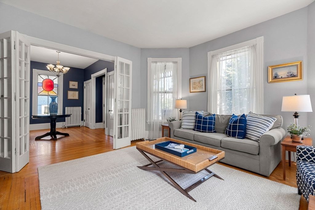 Chandelier, Interior, Living room, Wood Texture Flooring