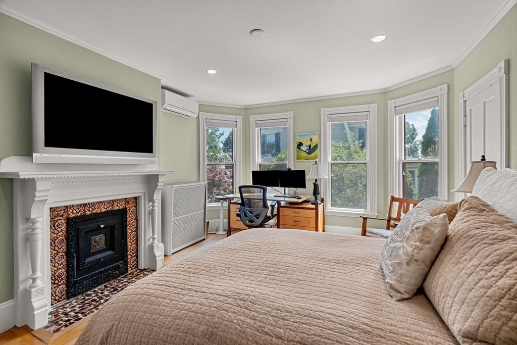 Bedroom, Fireplace, Home Office, Interior, Recessed Lighting, Wood Texture Flooring