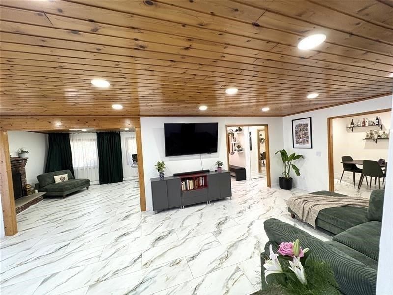 Interior, Living room, Marble, Recessed Lighting, Wooden Ceilings