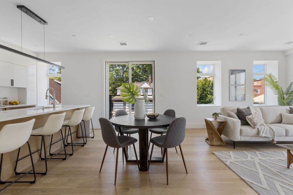 Dining room, Interior, Kitchen, Living room, Pendant Lights, Recessed Lighting, Wood Texture Flooring
