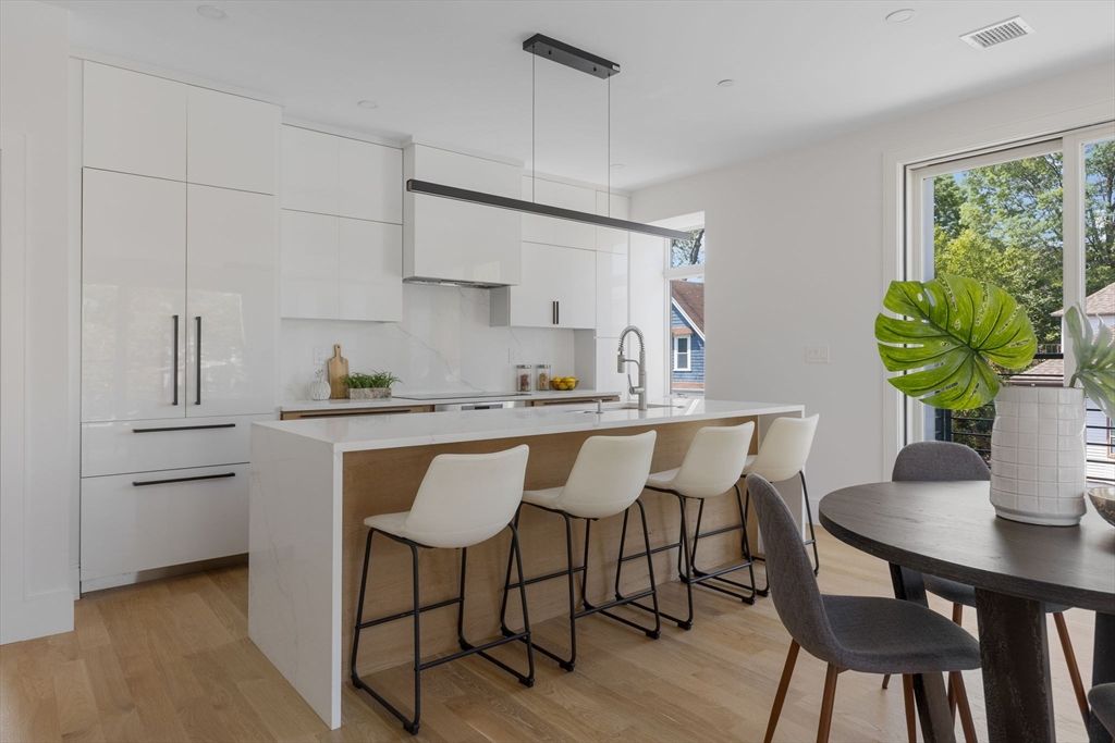 Interior, Kitchen, Pendant Lights, Recessed Lighting, Wood Texture Flooring