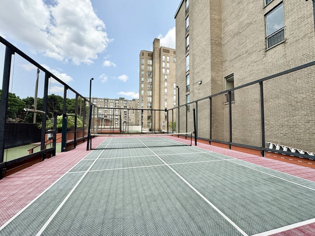 Exterior, Tennis Courts