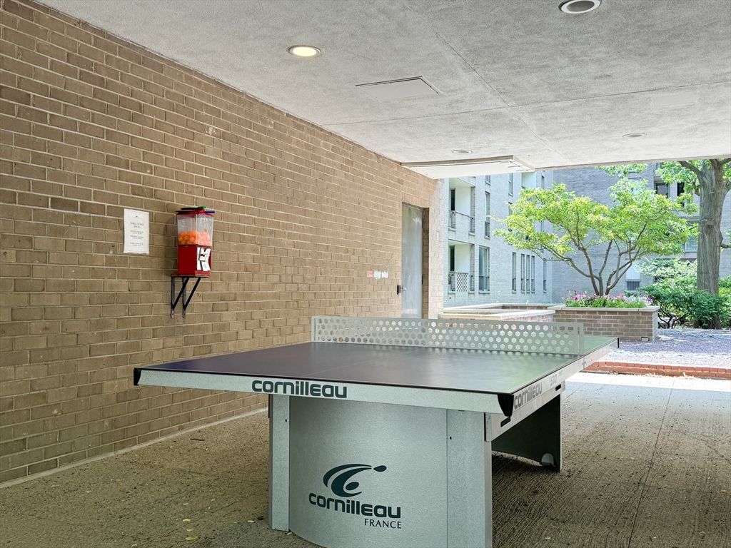 Exterior, Recessed Lighting