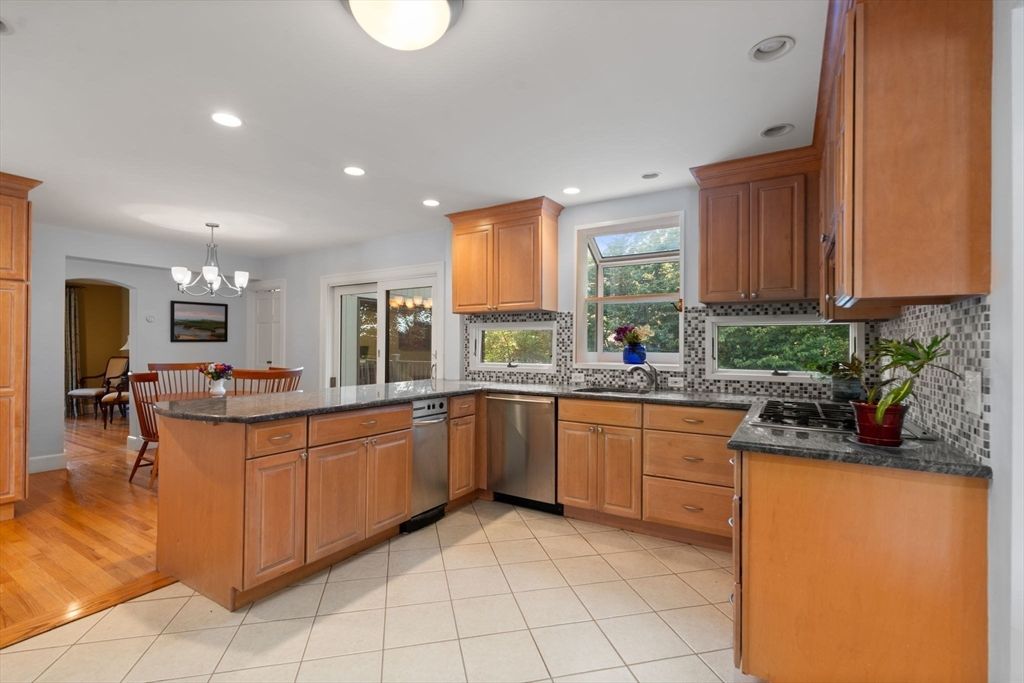 Chandelier, Dining room, Interior, Kitchen, Recessed Lighting, Stainless Steel Appliances, Wood Texture Flooring