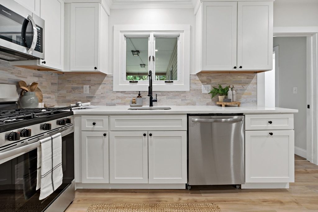 Interior, Kitchen, Stainless Steel Appliances, Wood Texture Flooring