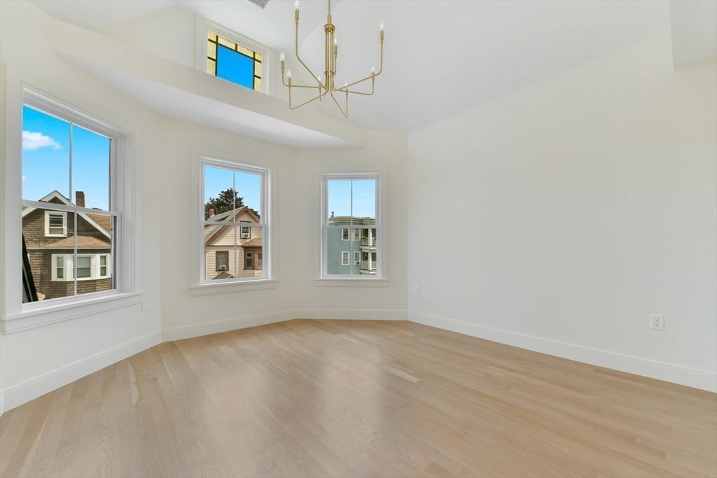 Chandelier, Empty room, Interior, Pendant Lights, Wood Texture Flooring