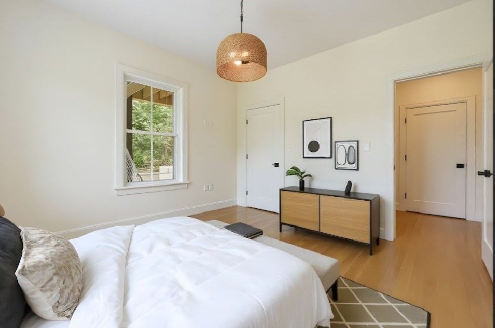 Bedroom, Interior, Pendant Lights, Wood Texture Flooring