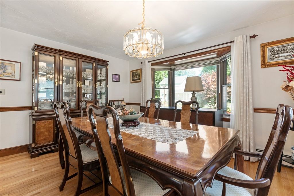 Chandelier, Dining room, Interior, Wood Texture Flooring