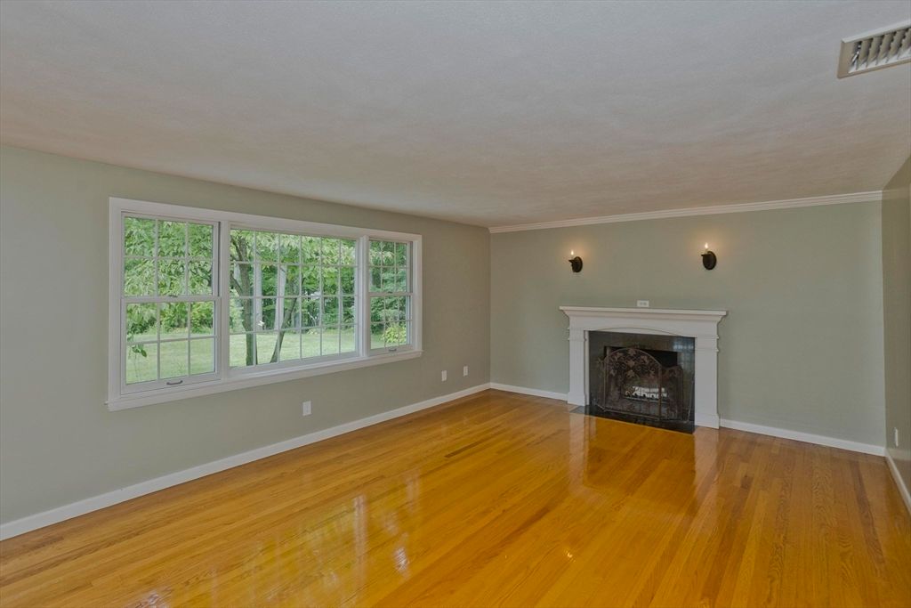 Empty room, Fireplace, Interior, Wood Texture Flooring